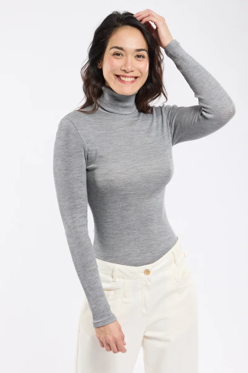 Unique T-shirt col roulé – laine et soie Top-Quality