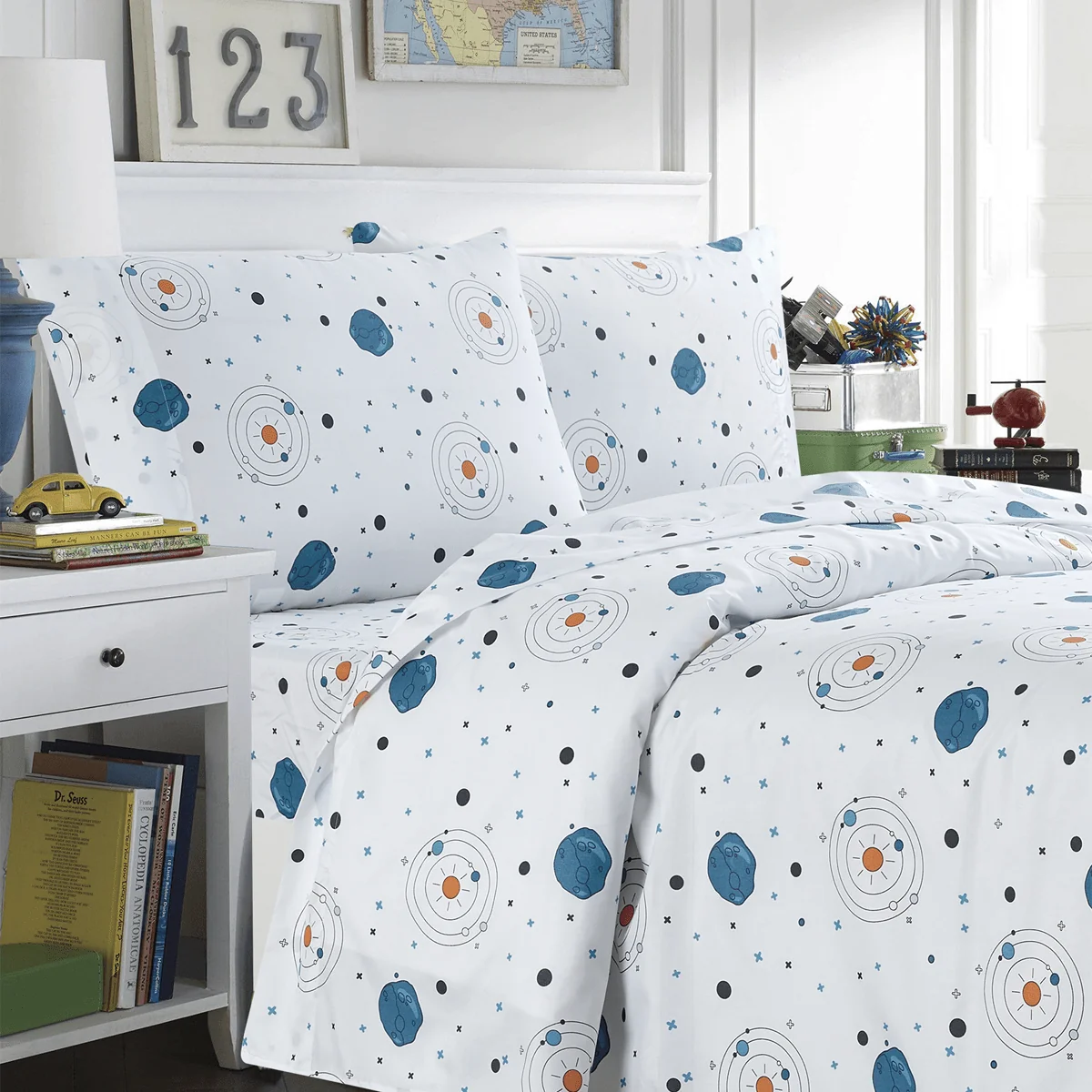 Quality Astronauts – MF 2pc Quilt Set Grey Unique