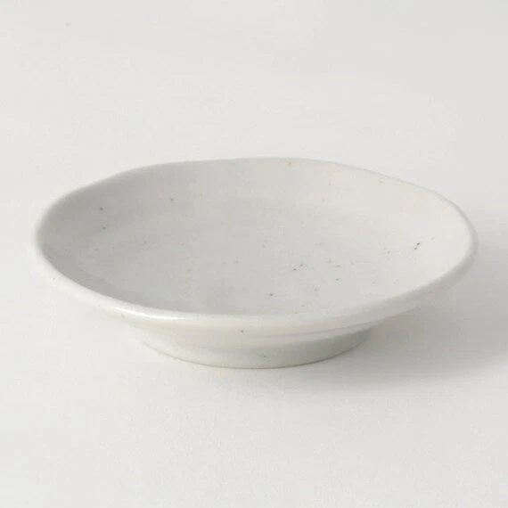 Smooth LIGHTWEIGHT 9CM DISH KARUEKURE SHIROKARATU Top-Quality