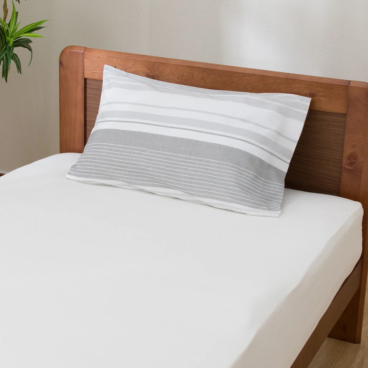 First-Class PILLOW COVER PT36 STRIPED PATTERN GY Fast