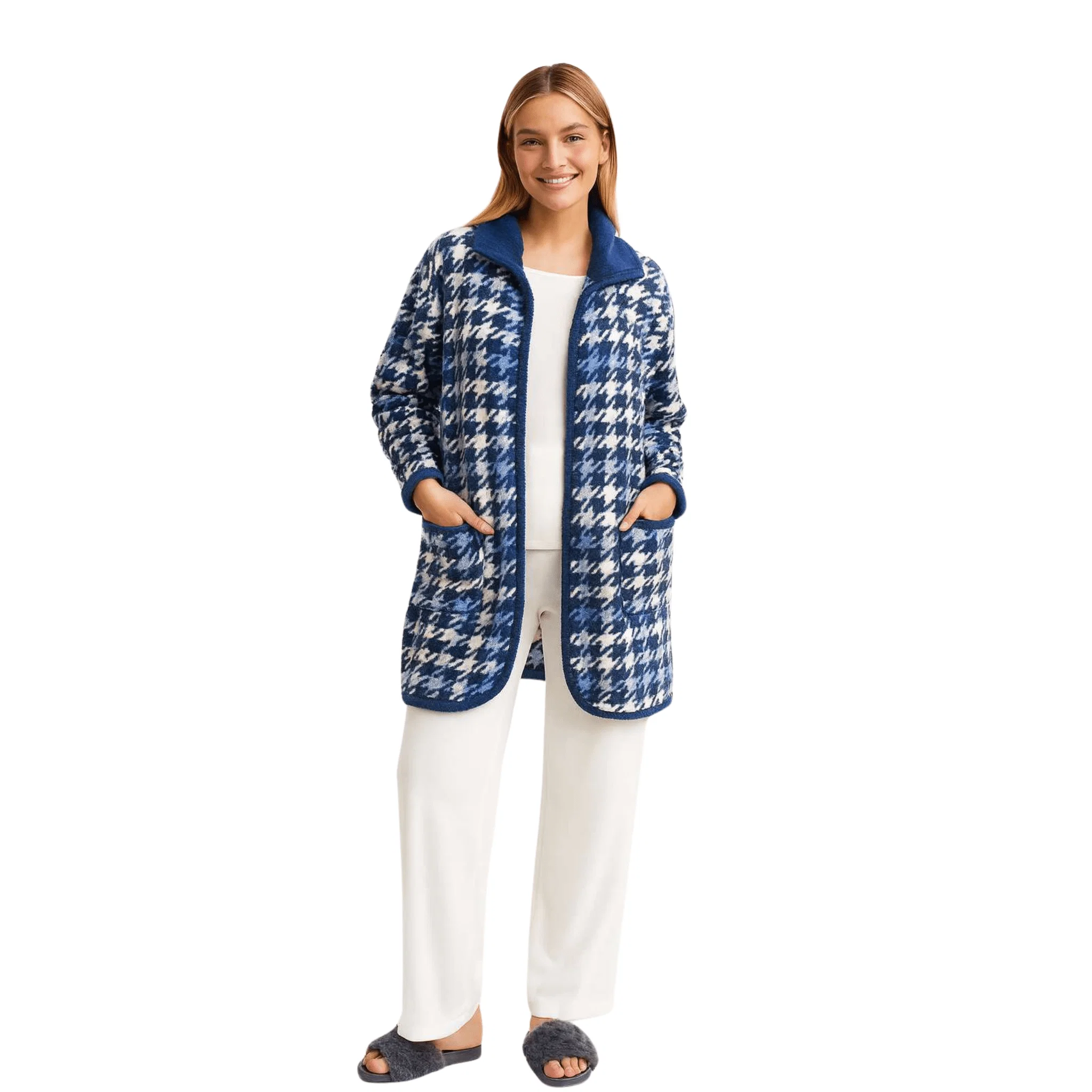 Carefully Designed Plush Hooded Robe Convenient