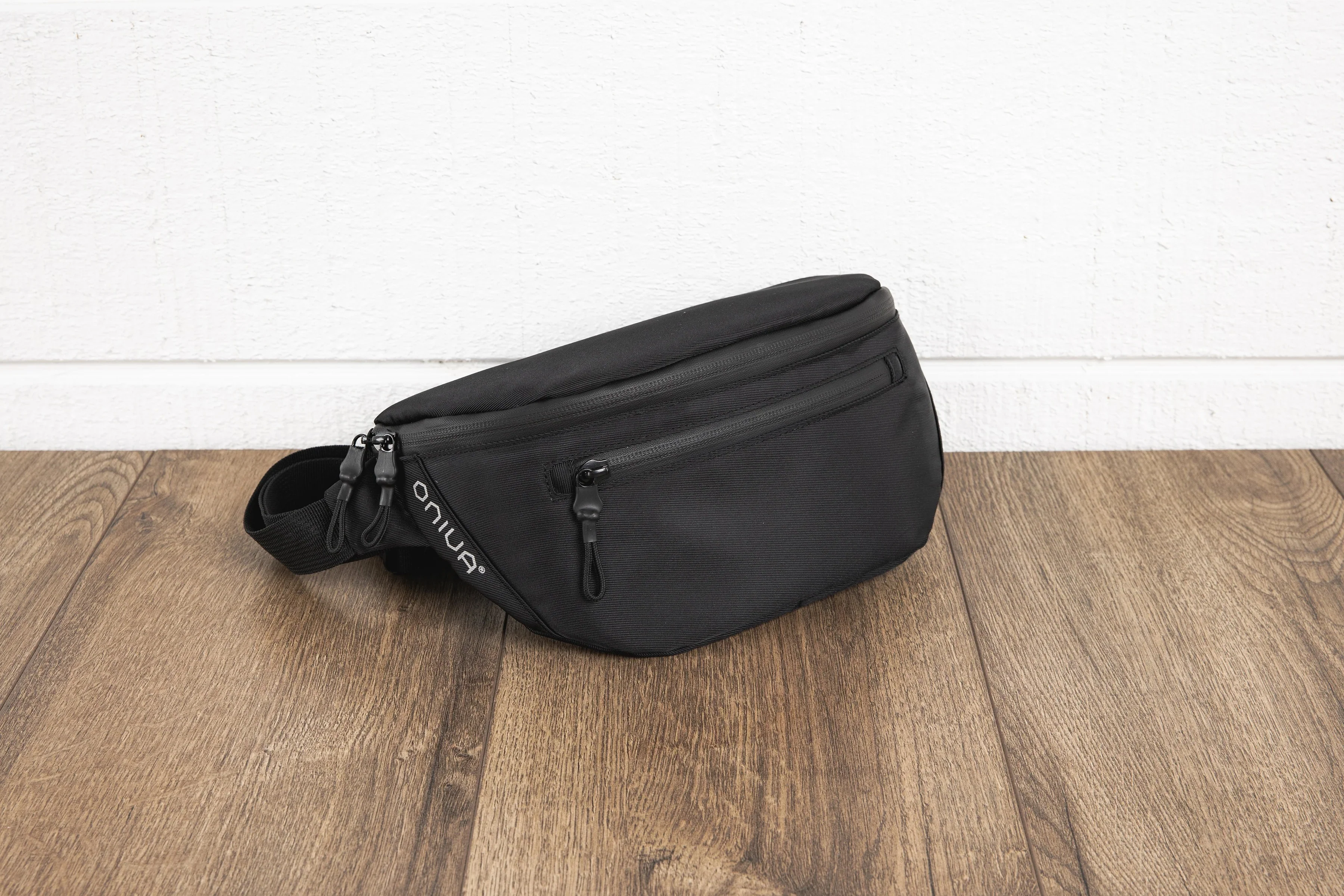 Smooth BUM BAG INSULATED BLACK Convenient