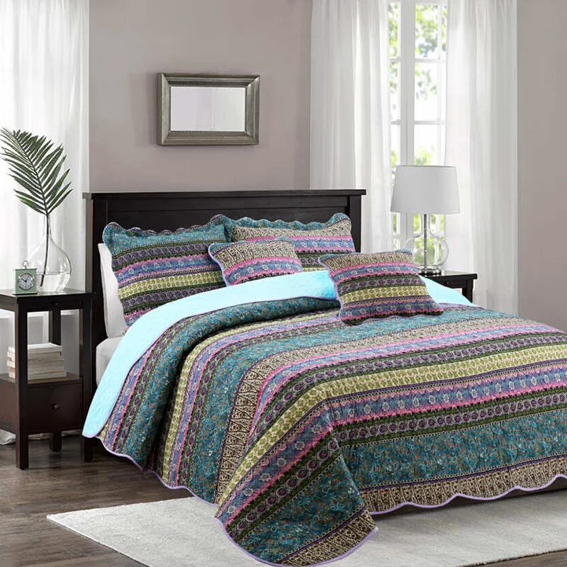 Smooth Ownkoti Striped Jacquard Style Quilt with Pillowcase Relaxed