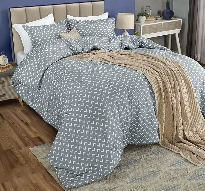 Environmentally Friendly Queen Comforter Set 3 Piece Arrow White by Utopia Bedding Printed Comforters Queen Size Bedding Comforters Set Down Soft Bed Set 1 Comforter 88 x 88 inches 2 Pillow Shams 20 x 26 inches Breathable