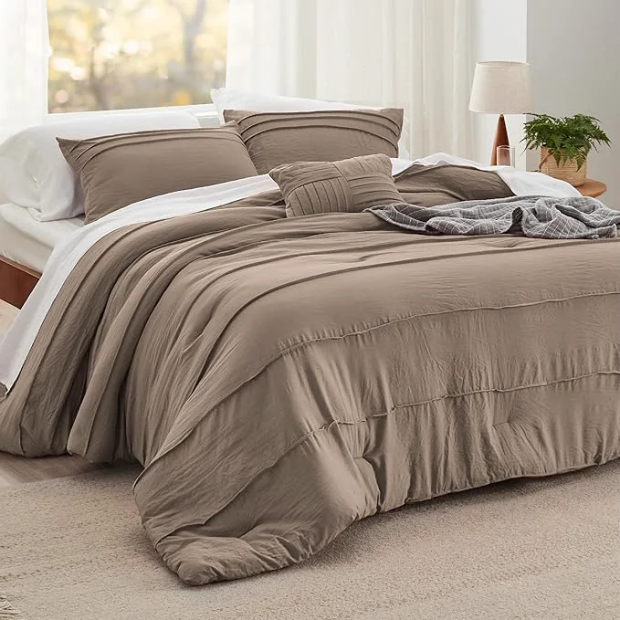 Top-Quality Bedsure Twin Comforter Set – 3 Pieces Pinch Pleat Bed Set Brown Boho Bedding for All Season 1 Soft Comforter 1 Pillowcase 1 Decorative Pillow Reliable