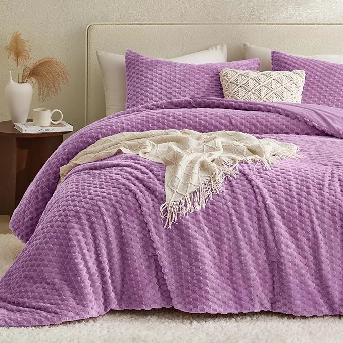 Fashionable Petrichor Fluffy Twin Comforter Set – Ultra-Soft Lavender Flannel Thick Comforter for Queen Bed Luxury Warm Bedding Set for Winter amp Fall Cozy Fuzzy Bed Set 2 Pieces 1 Comforter amp 1 Pillowcase High-End