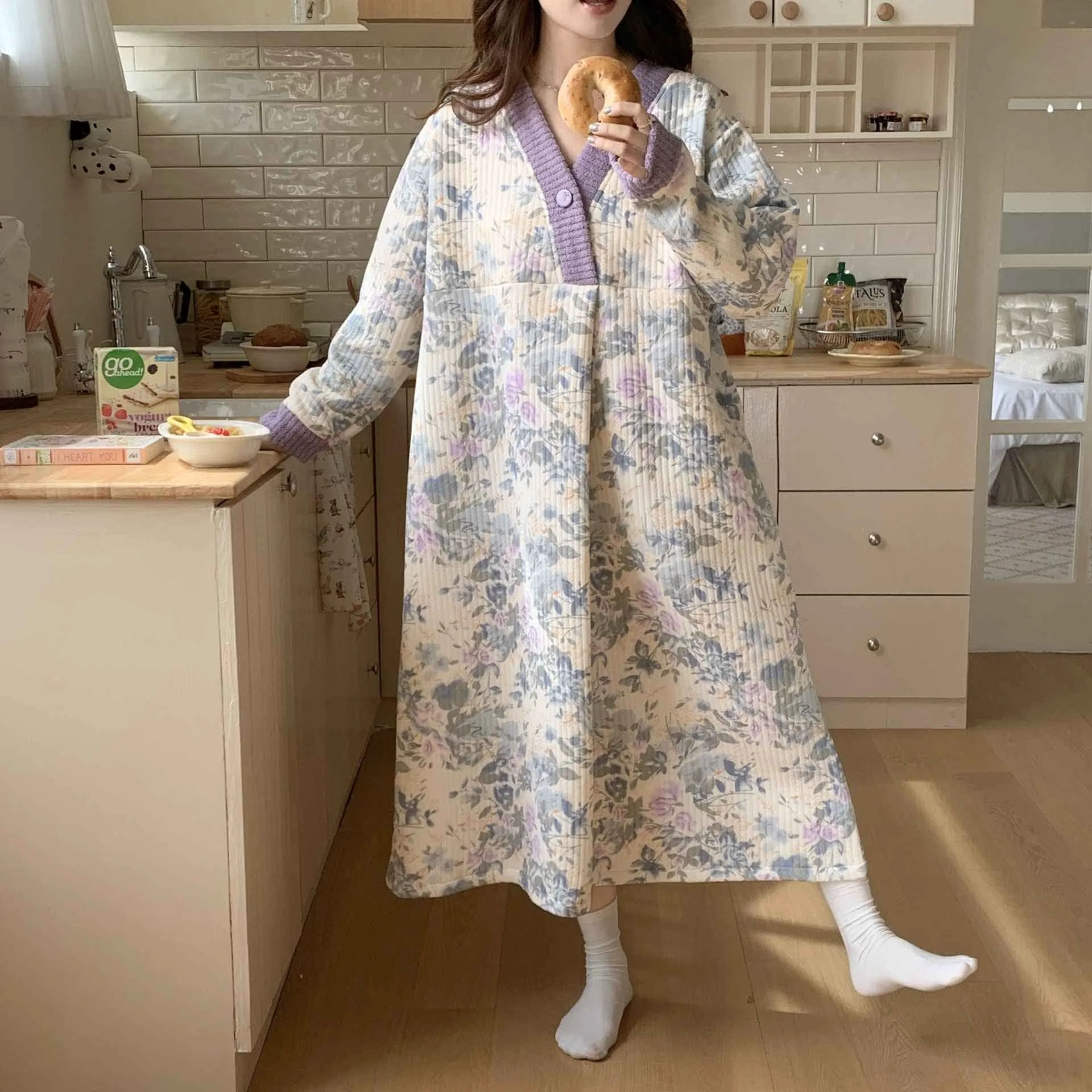 Green Ownkoti Rustic Floral Loose V-Neck Nightdress Flexible