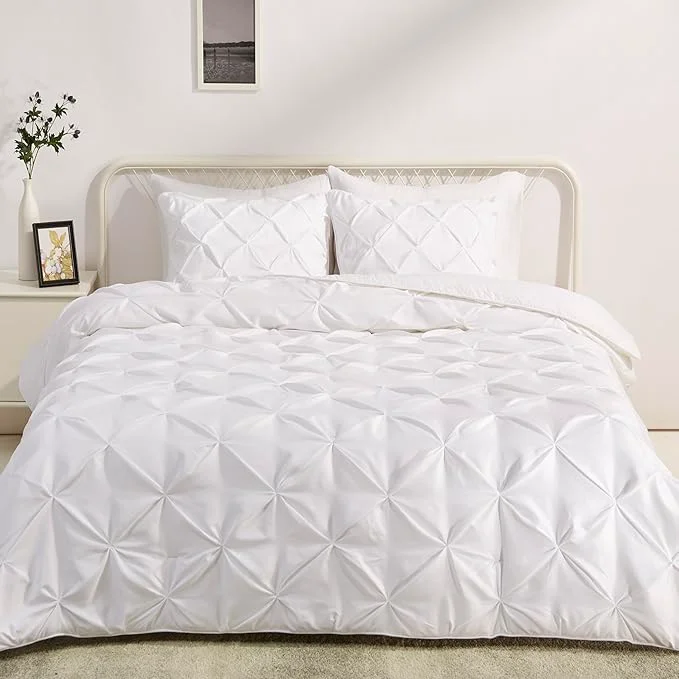 Expertly Made Amazon Basics Soft Lightweight Down- Comforter Set 3-Piece Pinch-Pleat Bedding Set with Piped Edges Full Queen Size Bright White Pure