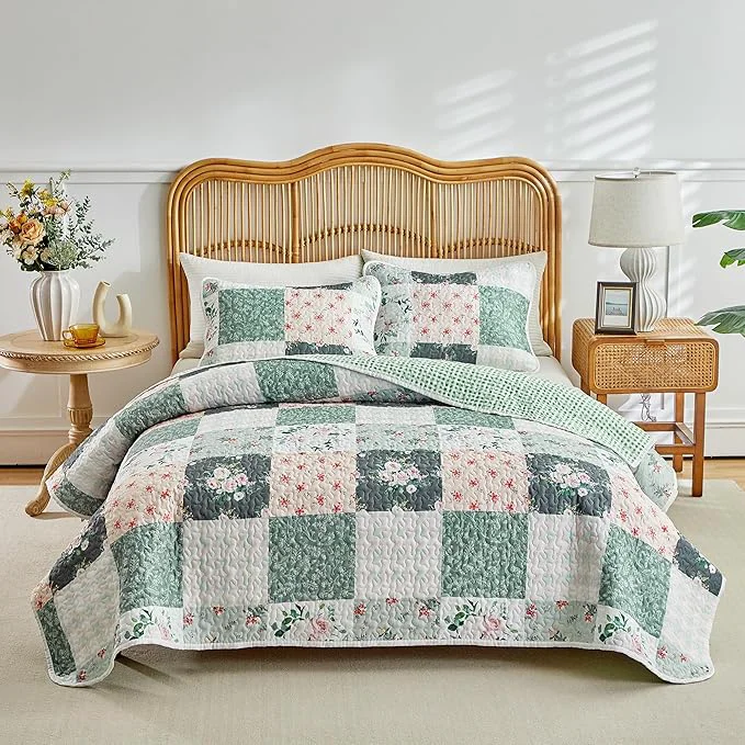 Advanced Joyreap 2 Pieces Floral Patchwork Quilt Set Twin Green Flowers Design Soft n Cozy Microfiber Quilt Bedspread Bed Cover for All Season 1 Quilt and 1 Pillow Sham- 68×86 inches Professional