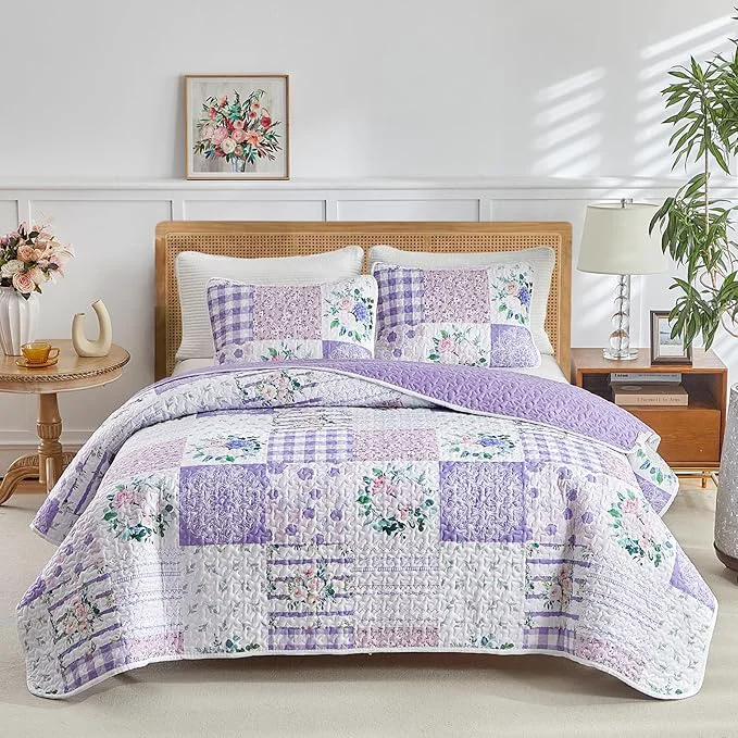 Fashionable Joyreap 3 Pieces Floral Quilt Set Queen Patchwork Purple n Pink Flowers Design Smooth Soft Microfiber Quilt Bedspread Bed Cover for All Season 1 Quilt and 2 Pillow Shams- 90×90 inches