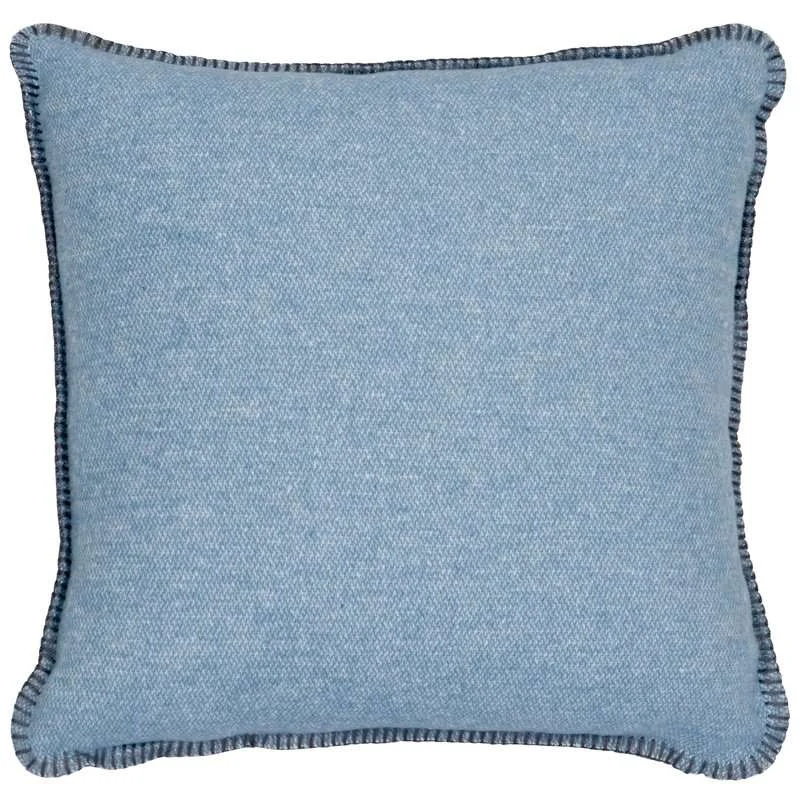 Elite Dakota Stanton Pillow – 18×18 Durable