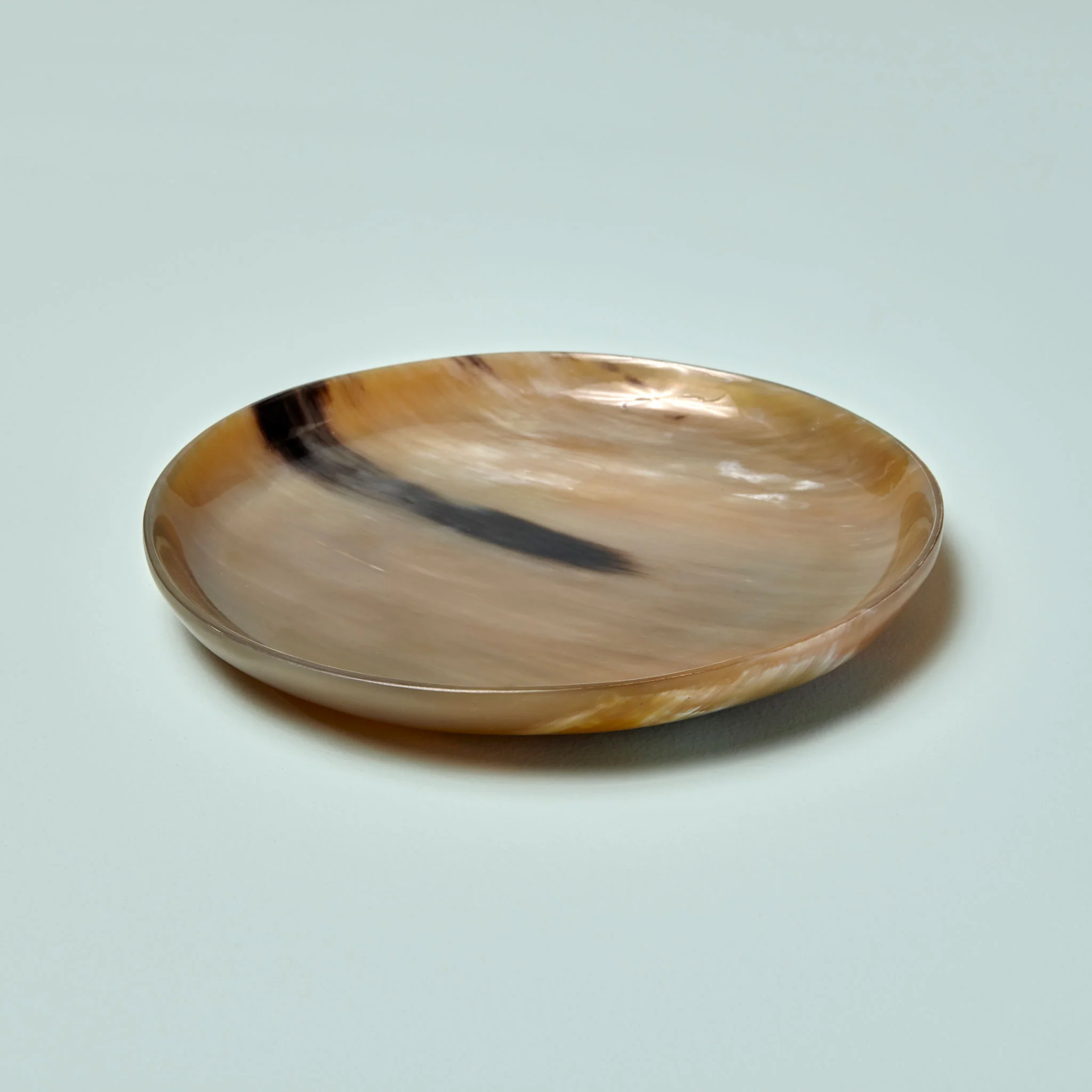 Premium Material Horn Side Plain Plate Innovative