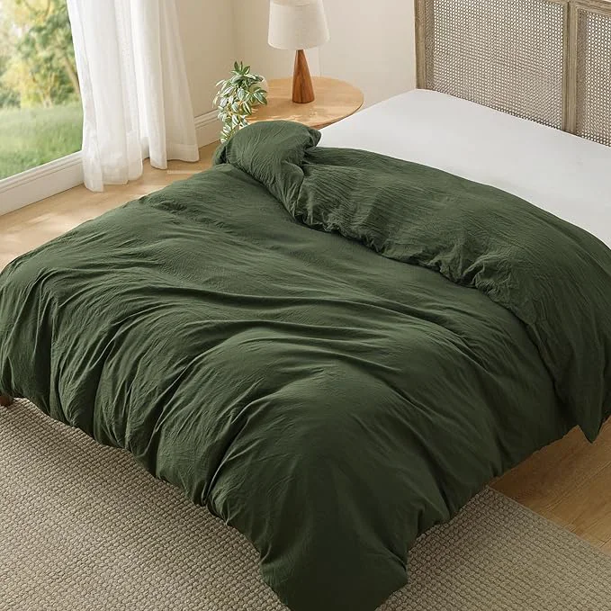 World-Class Bedsure Olive Green Duvet Cover Queen Size Only – Prewashed Cotton-Like Polyester Extra Soft All Season Bedding Includes 1 Duvet Cover 90×90 Inches with Zipper Closure Comforter Not Included Clean