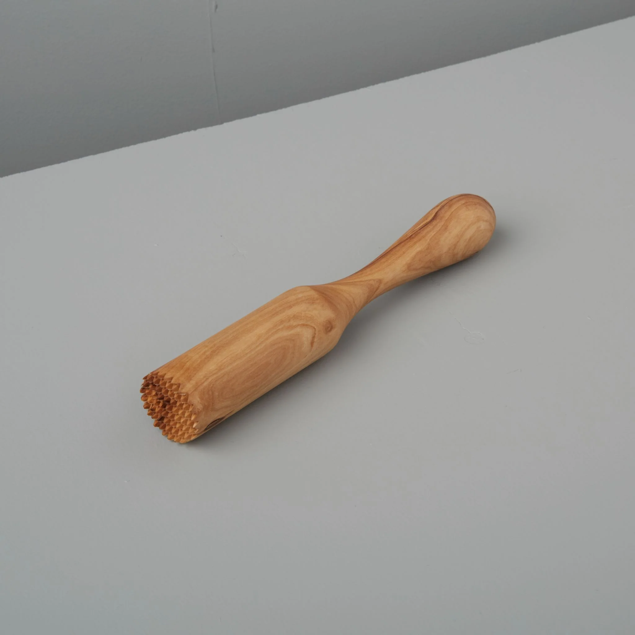 Traditional Olive Wood Muddler Consistent