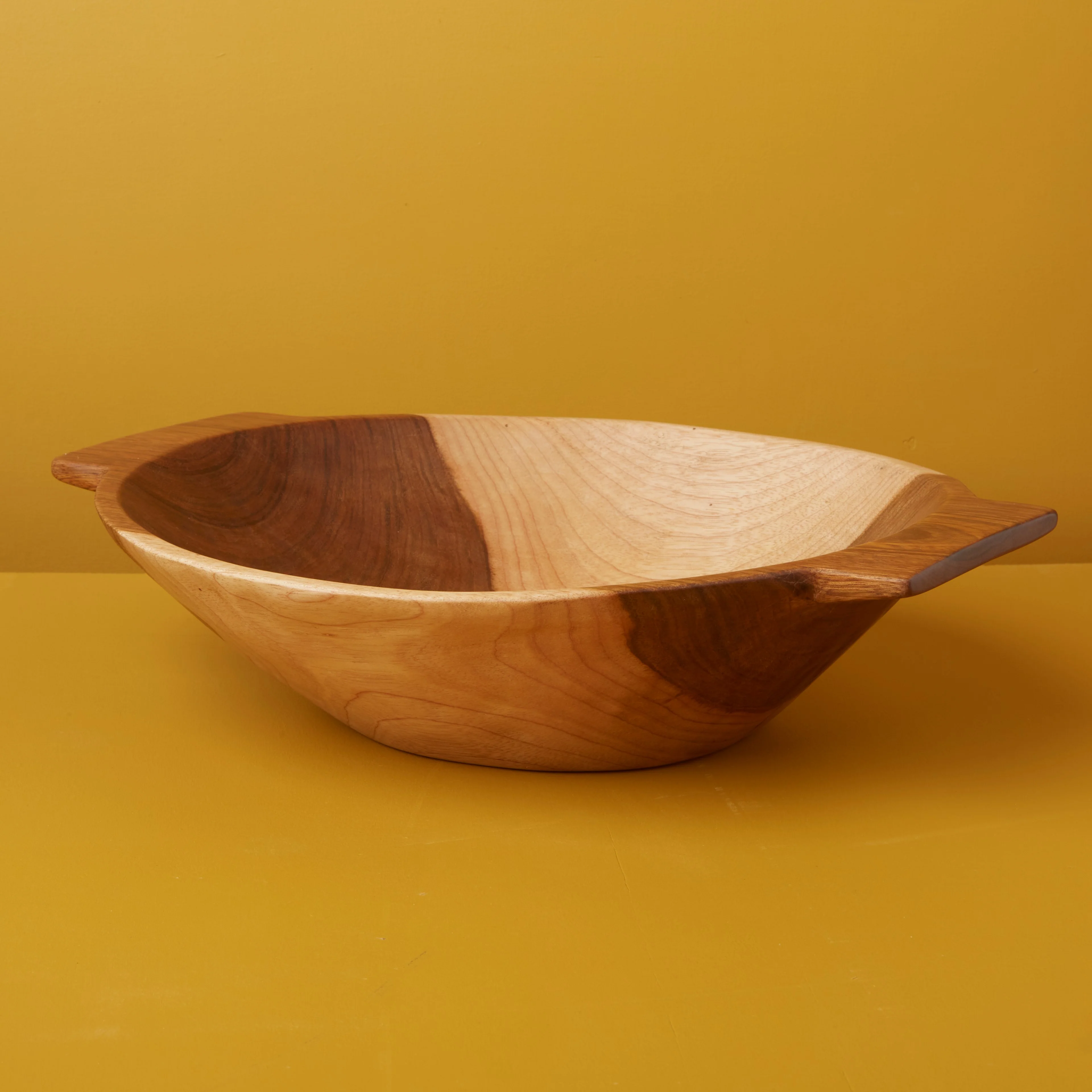 Long-Lasting Azucar Cherry Wood Handled Bowl Exclusive
