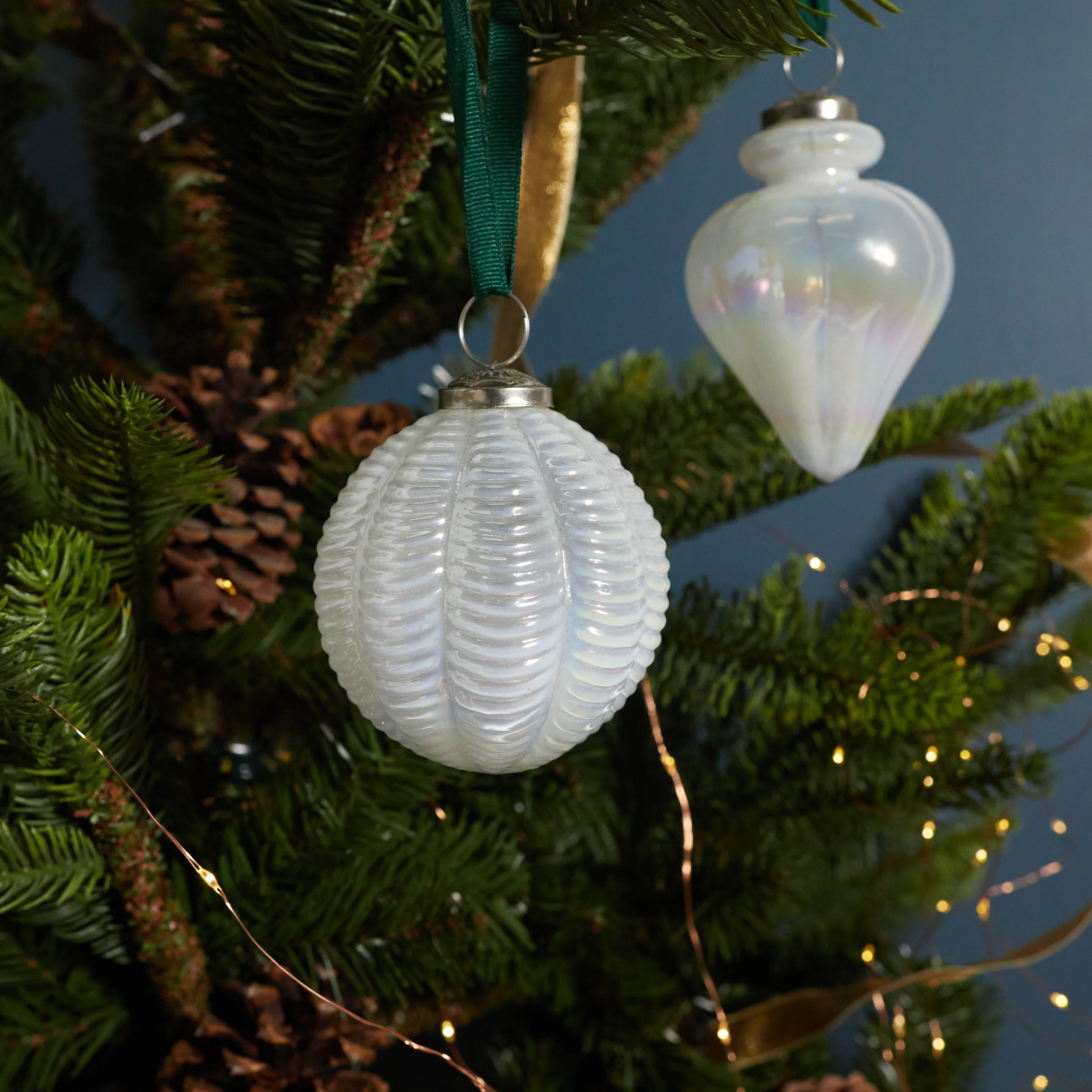 Top-Quality Opalescent Glass Scalloped Ornament Prestigious