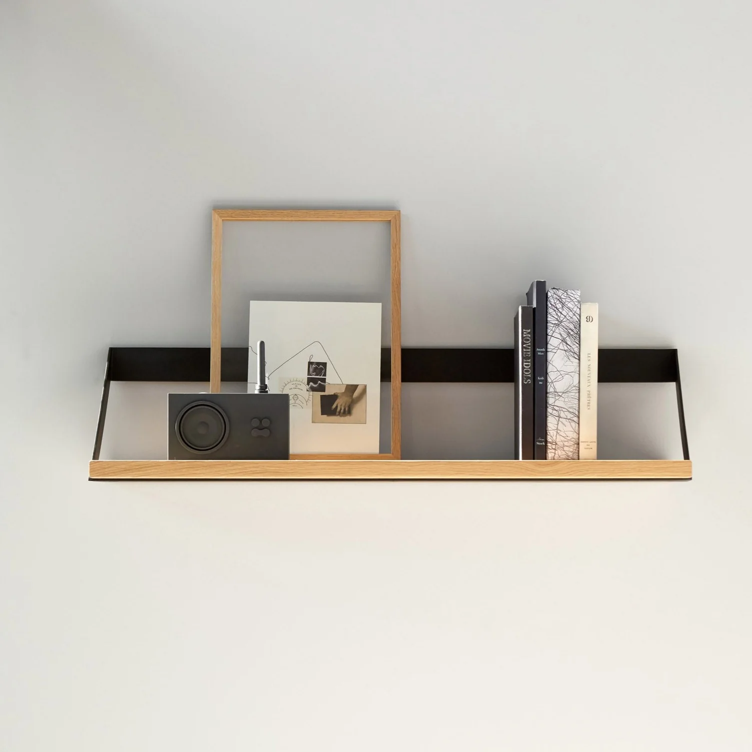 Pure Ribbon Solid Oak Shelf with Black Metal 27.5 quot High-Quality