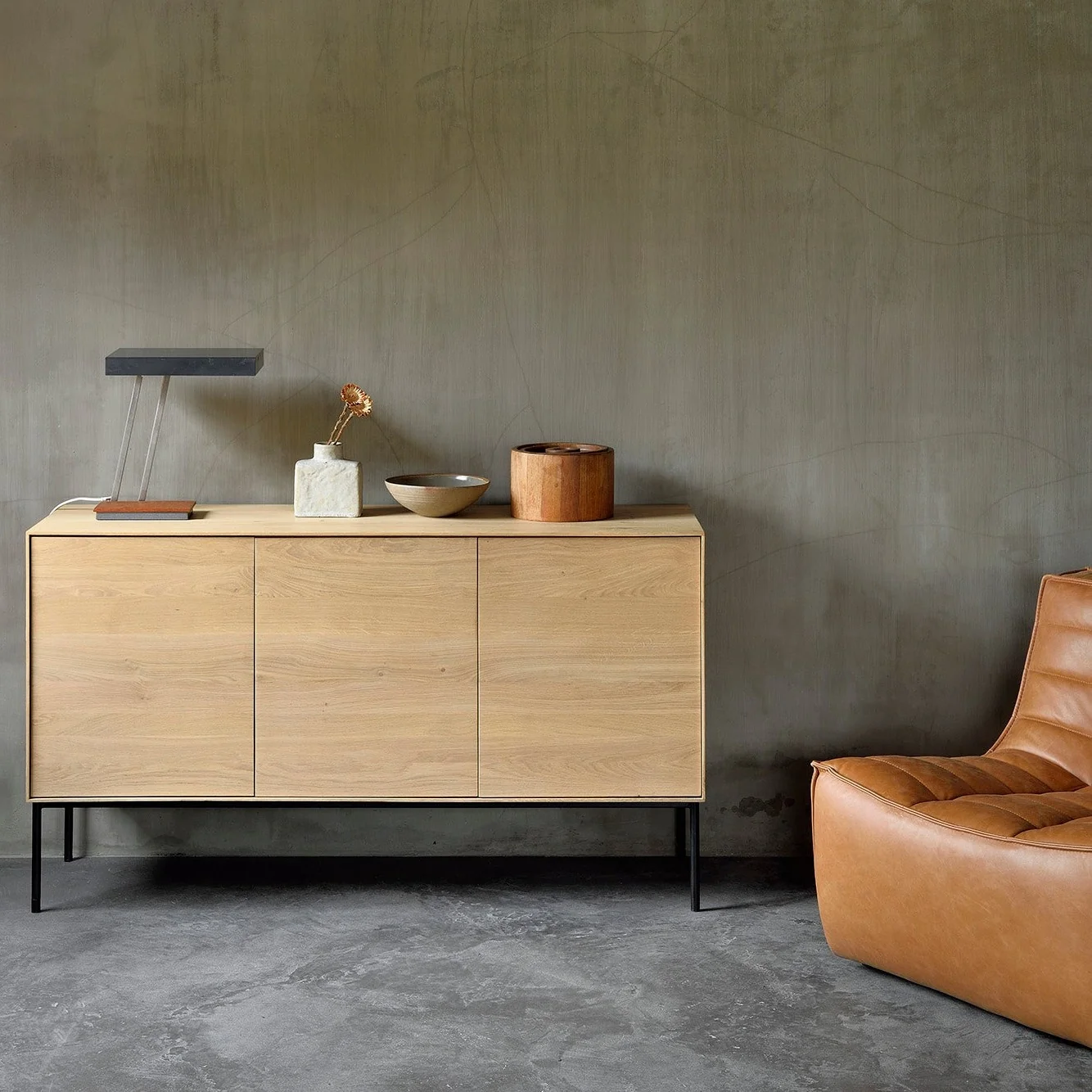 Exclusive Whitebird Oak Sideboard 3 Doors Reusable