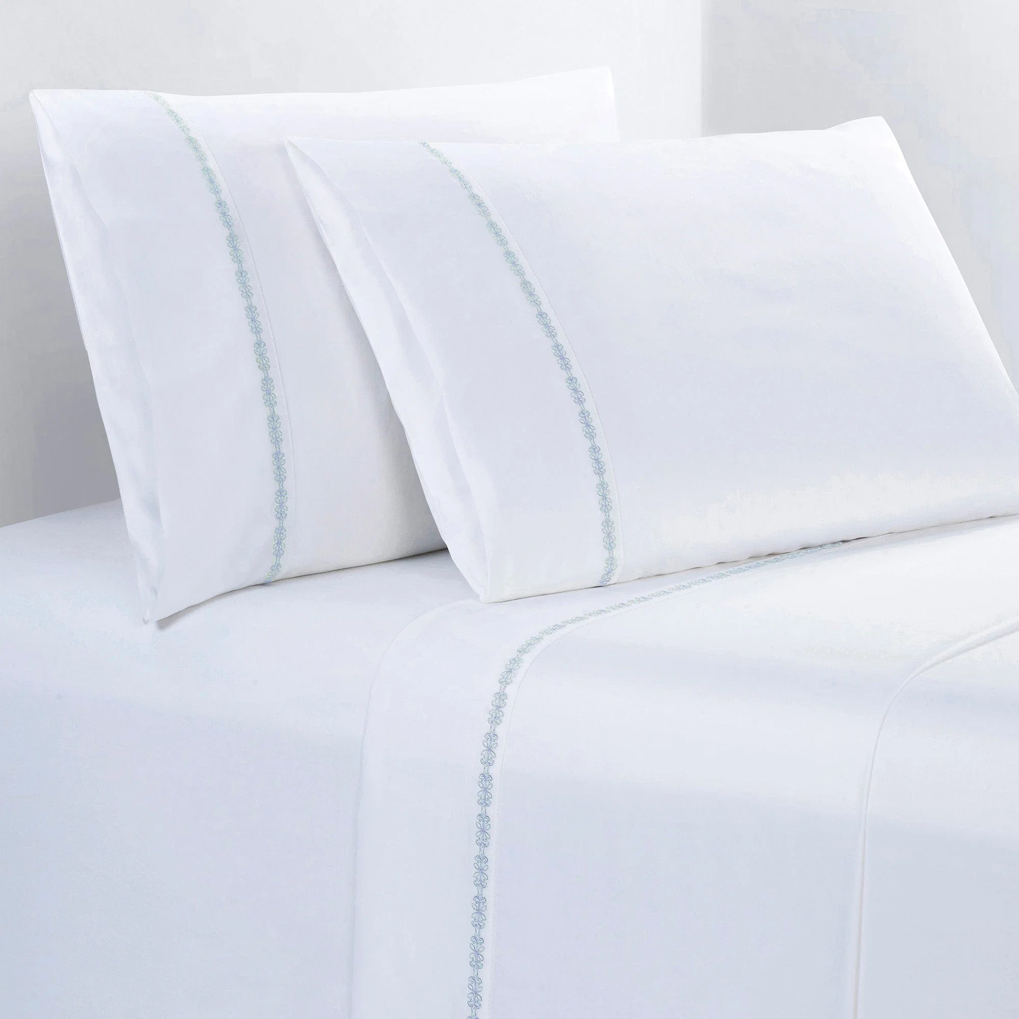 Carefully Designed 350TC Laurel Embroidered Border Sheet Set 3 Pc Green