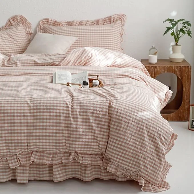 Modern mixinni Vintage Pink Gingham Ruffle Comforter Set 3-Piece Washed Cotton Queen Size Grid Bedding Set with Geometric Checkered Pattern Farmhouse Chic Soft Fluffy Comforter for All-Season Premium Material