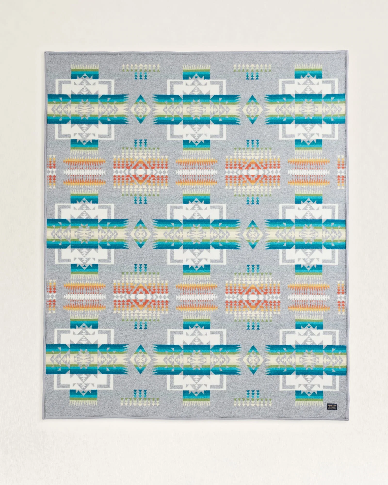 Reusable Chief Joseph Blanket Grey Optimized