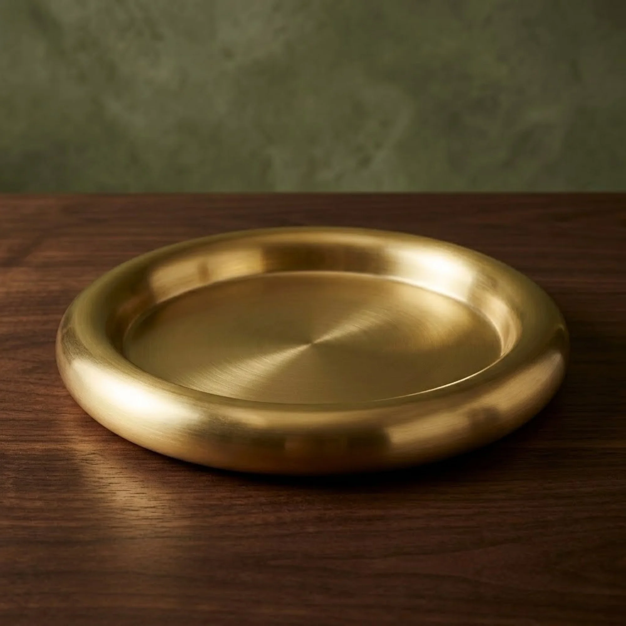 Verified Gold Round Tray Solid