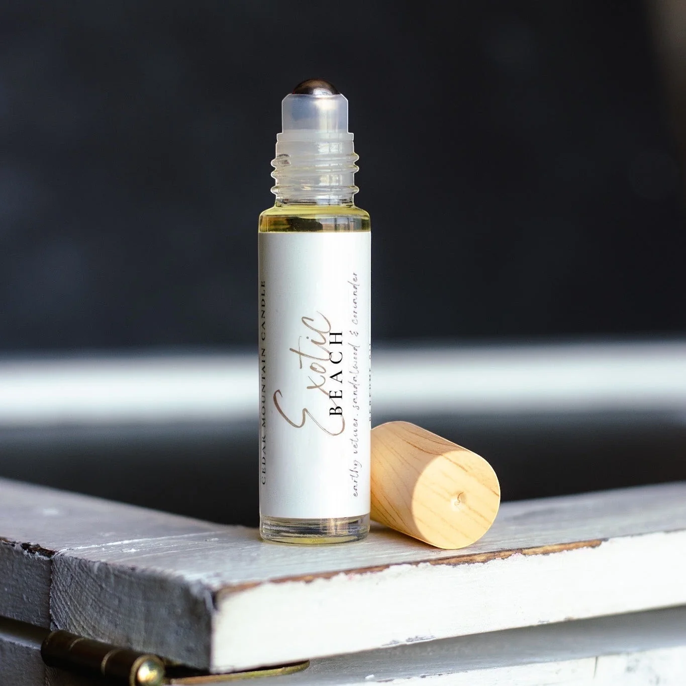 Recyclable Exotic Beach Roll-On Perfume Oil Modern
