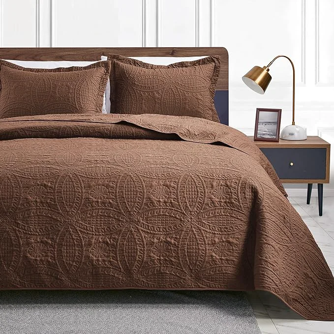 Outstanding Love 39 s cabin King Size Quilt Bedding Set Brown Bedspreads – Bed Lightweight Bedspread Comforter – Coin Pattern Bedding Coverlet for All Season – 3 Pieces 1 Quilt 2 Pillow Shams Verified