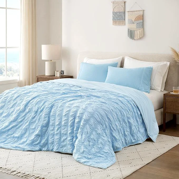 Long-Lasting Cozy Bliss Cooling Comforter Seersucker Plaid King Size Q-Max 0.45 Lightweight Cooling Blanket Breathable Silk Smooth Summer Bedding Quilt for Hot Sleepers Night Sweats Blue High-Performance