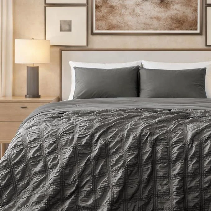 Premium Material Cozy Bliss Cooling Comforter Seersucker Plaid King Size Q-Max 0.45 Lightweight Cooling Blanket Breathable Silk Smooth Summer Bedding Quilt for Hot Sleepers Night Sweats Gray Stylish