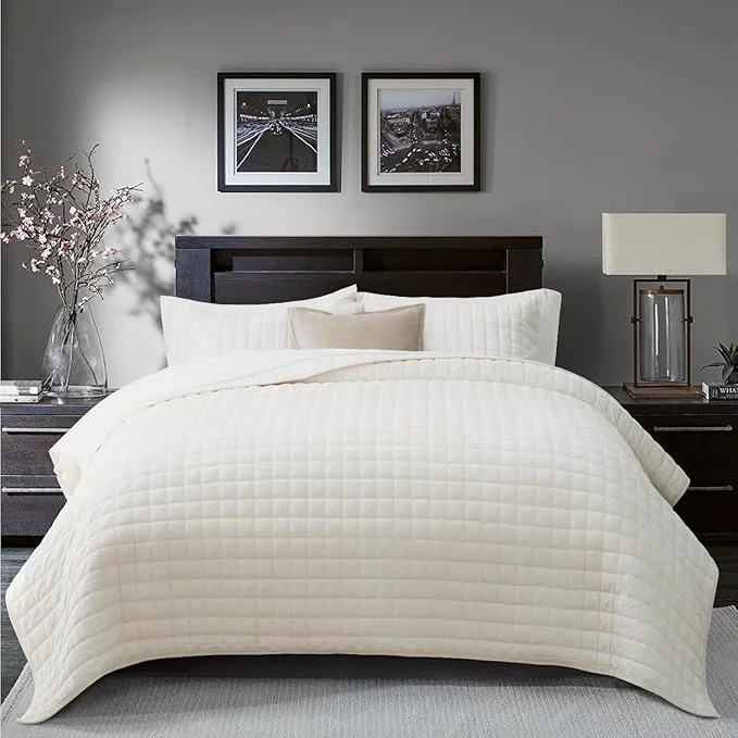 Quality RECYCO Luxury Velvet Quilt Set King Size Lightweight Velvet Comforter Set Oversized Bedspread Coverlet Quilted Bedding Set with 2 Matching Pillow Shams for All Season Cream White High-End