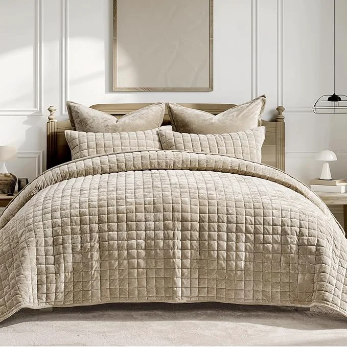 RECYCO Luxury Velvet Quilt Set King Size Bedding Sets Ultra Soft Velvet Comforter Set Lightweight Channel Box Stitch Oversized Bedspread Coverlet for All Season with 2 Shams Urban Taupe Crafted