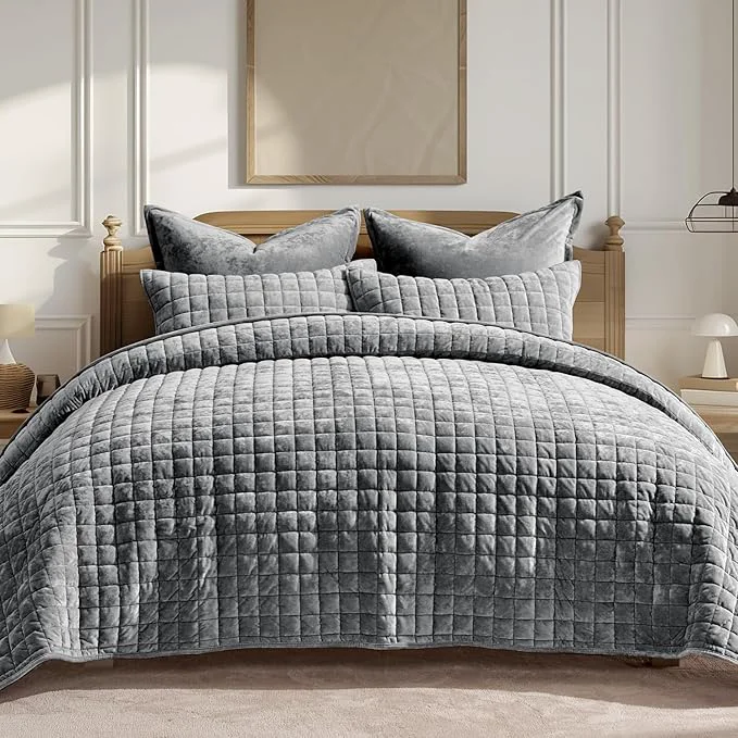 Optimized RECYCO Luxury Velvet Quilt Set California King 118 39 39 x 106 39 39 Oversized Bedspread Ultra Soft Velvet Comforter Lightweight Box Stitch Bedding Sets for All Season with 2 Shams Charcoal Gray Fast