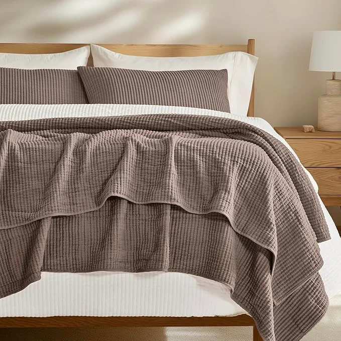 Pure EVERGRACEHOME Cotton Coverlet Set Full Queen Size 3 Pieces Lightweight Soft Ribbed Matelassé Bedspread Quilt Set Cozy Oversized Quilted Bedding Set with 2 Pillow Shams for All Seasons Mocha Brown Stylish