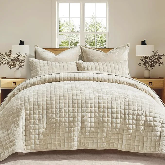 Easy-to-Use RECYCO Luxury Velvet Quilt Set King Size Bedding Sets Ultra Soft Velvet Comforter Set Lightweight Channel Box Stitch Oversized Bedspread Coverlet for All Season with 2 Shams Beige High-Performance