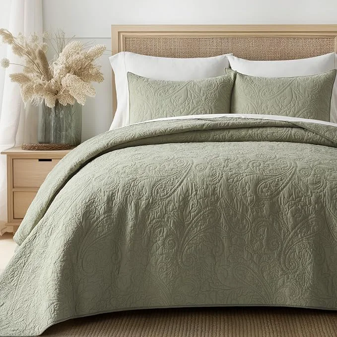 EVERGRACE Cotton Paisley Quilt Set King Size 3 Piece Set – Prewashed Lightweight Bedspread with 2 Shams Soft amp Breathable Matelasse Coverlet for All-Season Comfort Light Sage Green Specialty