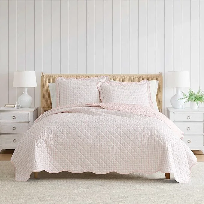 Martha Stewart – Twin Quilt Set Soft amp Breathable Bedding with a Lightweight Feel for Year Round Comfort 2 Piece Bed Set with Matching Pillowcase Olivia Gingham Pink Solid