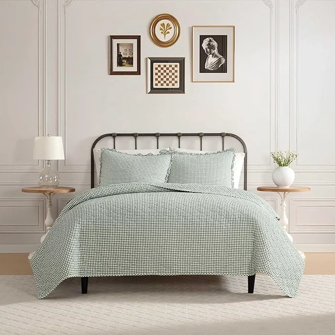 Authentic Laura Ashley – Twin Quilt Set Pre-Washed Cotton Bedding with Matching Sham Lightweight for Year Round Use Dorm Essentials Oeko-Tex Gracies Gingham Green Stylish