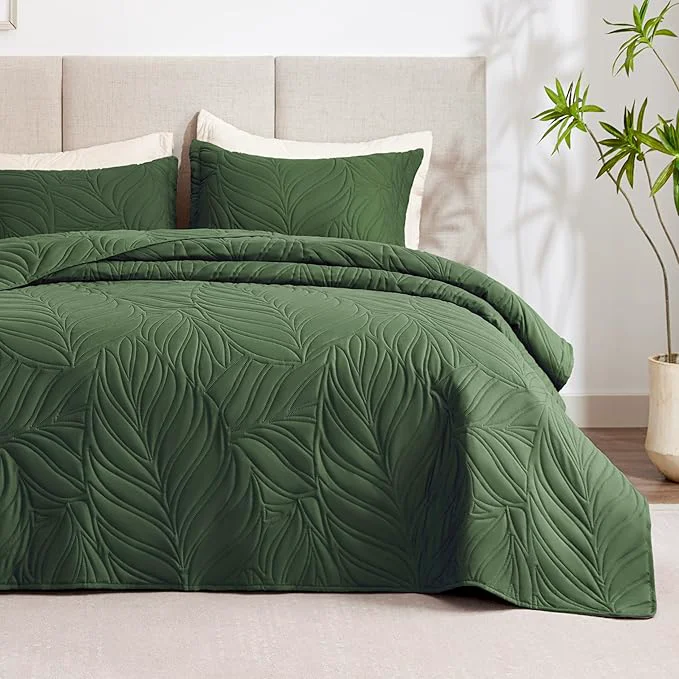 Fashionable EXQ Home Quilt Set Full Queen Size Olive Green 3 Piece Lightweight Soft Coverlet Modern Style Leaf Pattern Bedspread Set 1 Quilt 2 Pillow Shams Practical