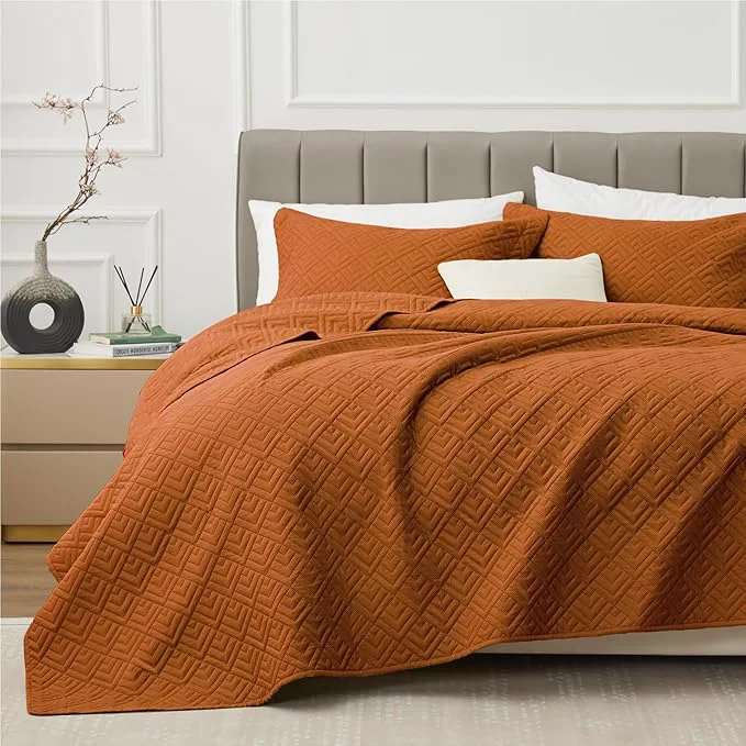 High-Quality EXQ Home Quilt Set Full Queen Size Umber 3 Piece Lightweight Soft Coverlet Modern Style Squares Pattern Bedspread Set 1 Quilt 2 Pillow Shams Versatile