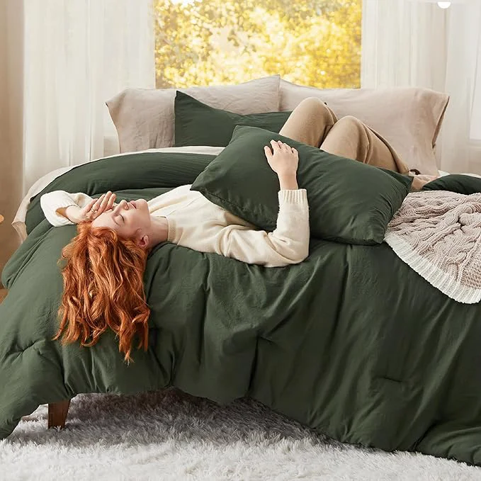 Safe Bedsure Queen Comforter Set Dark Green Soft Prewashed Bedding for All Seasons 3 Pieces GentleSoft™ Bed Set 1 Lightweight Comforter 90 quot x90 quot and 2 Pillowcases 20 quot x26 quot Fashionable