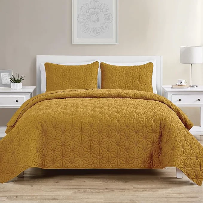 Comfortable VCNY Home Kaleidoscope Pattern 3 Piece Quilt Set Full Queen Gold High-Quality