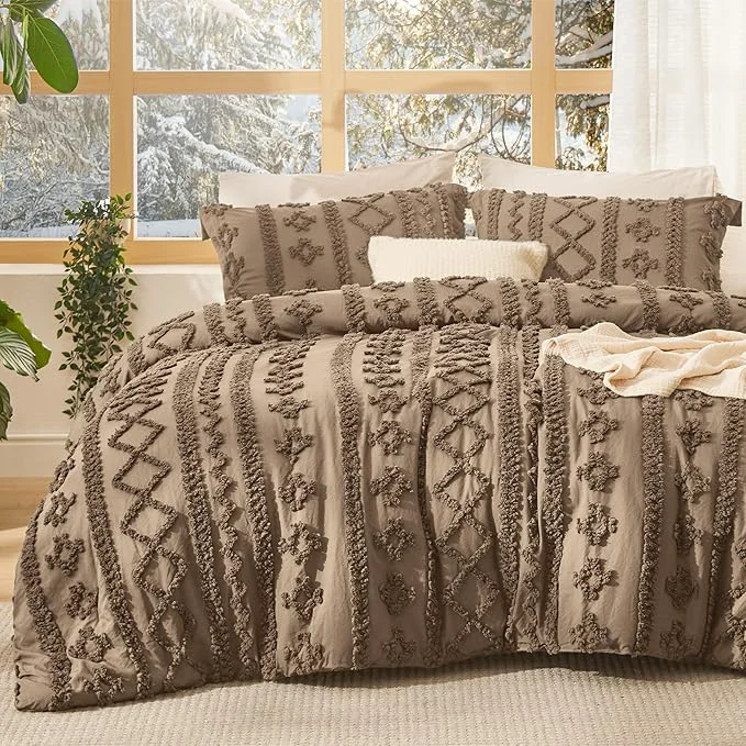 Minimalist Bedsure Tufted Boho Comforter Set Queen Size – Light Brown Boho Bed Set GentleSoft™ 3 Pieces Farmhouse Shabby Chic Embroidery Bedding Gifts for Woman Jacquard Queen Comforter for All Seasons Modern