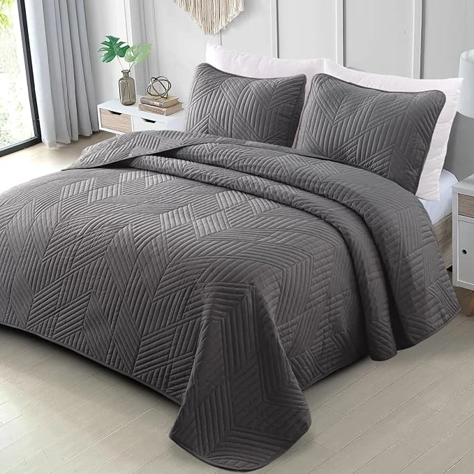 Elegant Exclusivo Mezcla California King Quilt Bedding Set Lightweight Grey Oversized King Bedspreads Soft Modern Geometric Coverlet Set for All Seasons 1 Quilt and 2 Pillow Shams Reliable