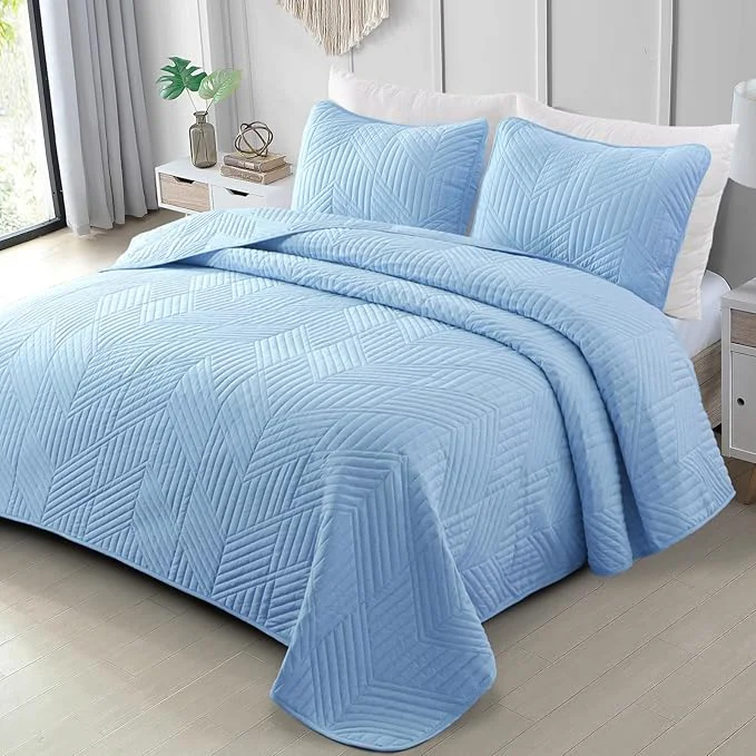 Quality Exclusivo Mezcla Ultrasonic Full Queen Quilt Bedding Set Lightweight Light Blue Bedspreads Soft Modern Geometric Coverlet Set for All Seasons 1 Quilt and 2 Pillow Shams Safe