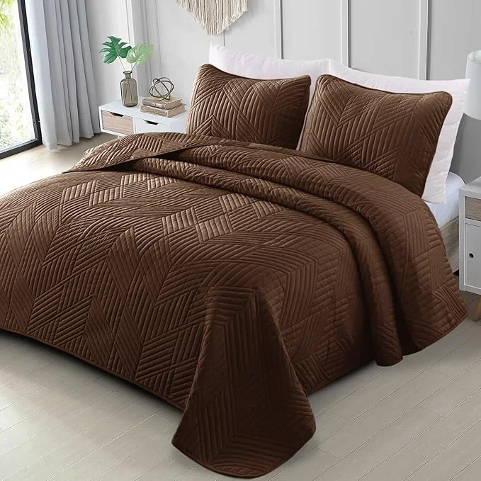 Smart Exclusivo Mezcla Ultrasonic King Quilt Bedding Set Lightweight Brown Bedspreads Soft Modern Geometric Coverlet Set for All Seasons 1 Quilt and 2 Pillow Shams Enhanced