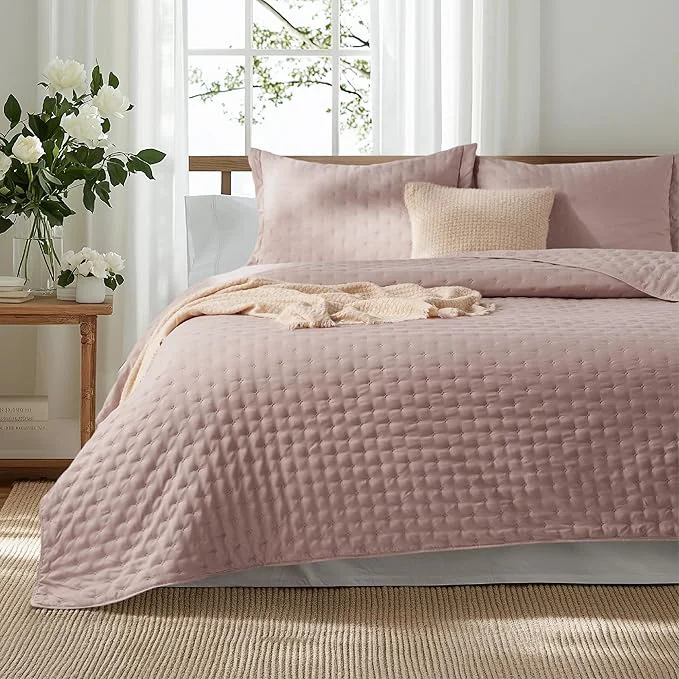 Elite Bedsure Quilts Queen Size – Dusty Rose Bedspread Queen Size amp Lightweight Comforter Country Cottage Coverlet with Clover Pattern Ultra Soft All-Season Bedding 90 x 96 Inches Stitch- Quilting Ultra Soft Lightweight Machine Washable Pet-Frie… Organic