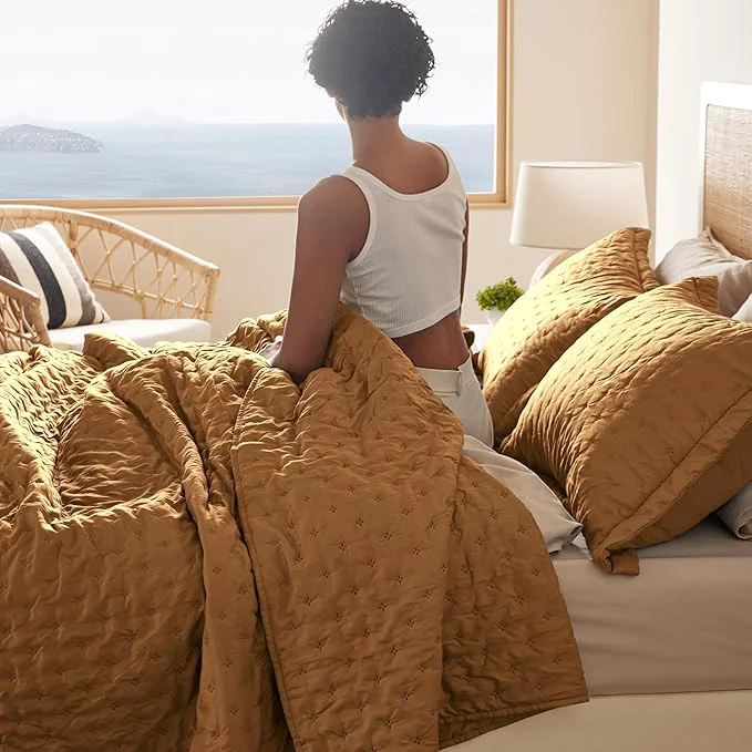 Excellent Bedsure King Quilt – Honey Ginger Bedspread King Size amp Lightweight Comforter Boho Coverlet with Clover Pattern Ultra Soft All-Season Bedding 106 x 96 Inches Stitch- Quilting Ultra Soft Lightweight Machine Washable Pet-Friendly Verified
