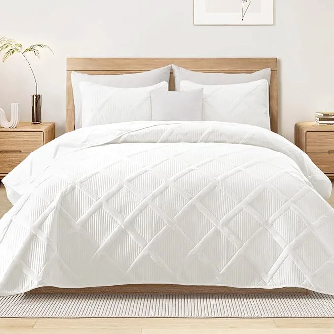 Optimized Exclusivo Mezcla King Quilt Set- White Quilts Bedding Set with 2 Pillow Shams Modern King Bedspread with Striped Pattern Soft Lightweight Bedspreads Coverlets for All Seasons Powerful