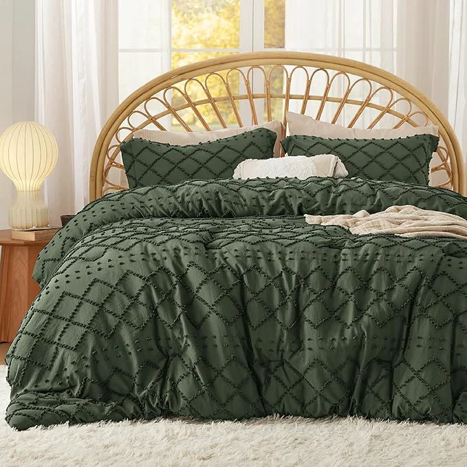 Environmentally Friendly Bedsure California King Comforter Set – Olive Green Comforter Boho Tufted Shabby Chic Bedding for Kids 3 Pieces Vintage Farmhouse Bed Set for All Seasons Fluffy Soft Bedding with 2 Pillow Shams First-Class